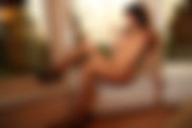 photodromm.com - 2012-02/adrienne - 12 - chaise longue 3/03.jpg