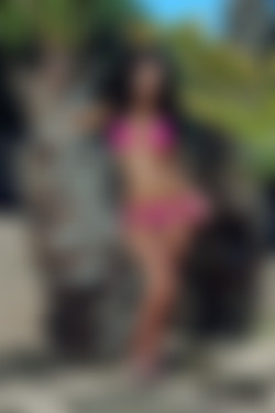 ThisIsGlamour.com_2016/Aimee Luis/Aime_Luis_Posing_in_her_Bikini/DS3_5120.jpg