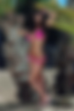 ThisIsGlamour.com_2016/Aimee Luis/Aime_Luis_Posing_in_her_Bikini/DS3_5136.jpg