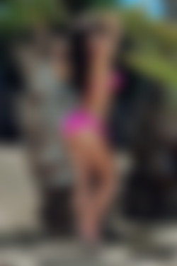 ThisIsGlamour.com_2016/Aimee Luis/Aime_Luis_Posing_in_her_Bikini/DS3_5138.jpg