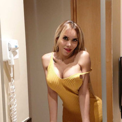 lizzylaynez