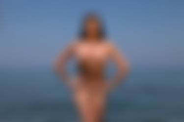 photodromm.com - 2011-11/talia - 05 - on a solitary beach 2/46l.jpg
