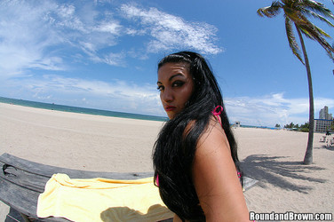 RoundNBrown - 2004-2010/[2005-08-29] Juggabutt (Cheyenne, Sergio)/juggabutt/athena-022.jpg