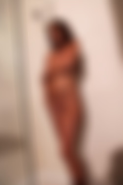 photodromm.com - 2012-07/alexa - 07 - x-shower/23l.jpg