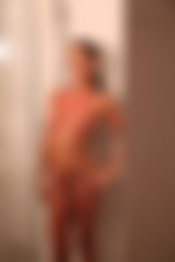 photodromm.com - 2012-07/alexa - 07 - x-shower/44l.jpg