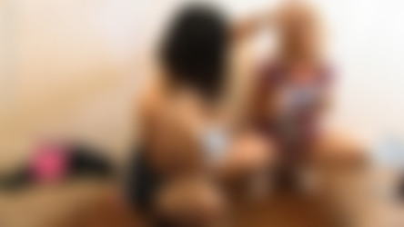 TigerrJuggs.com/Galleries/Cum Pigs/150506_30.jpg