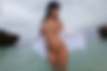 photodromm.com - 2012-12/ella mai - 03 - rides the storm/21l.jpg
