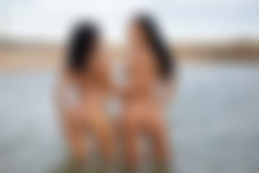 2021phdee/2021-09/[photodromm.com] - 14.09.2021 - Mareeva & Trudy - Seaside Rendevouz  (x46, 3000px)/Seaside Rendevouz (23).jpg