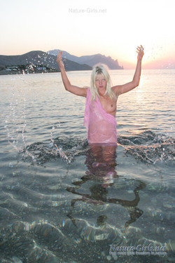 Nature-Girls-Photos/055/060819-014-img_0082.jpg