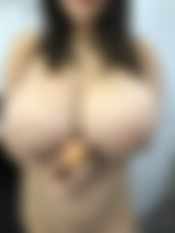 Onlyfans.com - bboobscarol_/Images/25-02-2020-160125357.jpg