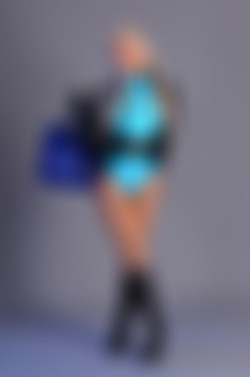 Shiny Leotards/Gallery 032 - Tanya H/032sl_044.jpg