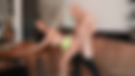 Sarah Illustrates - Guess Who'S Cumming To Dinner (05.07.2023)_1080p.mp4