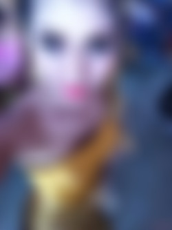 HelloLadyboy.com 2/Wine_Intro/wine1_profile_020-by-am.jpg
