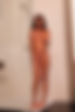 photodromm.com - 2012-07/alexa - 08 - x-shower 2/23l.jpg
