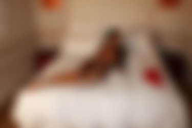 photodromm.com - 2012-04/ambra - 05 - the bedroom/19.jpg