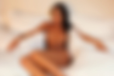 photodromm.com - 2012-04/ambra - 05 - the bedroom/36.jpg