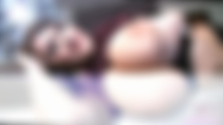 LeanneCrow.com (2012-2017)/Royal Satin 2 (2012.08.24).wmv