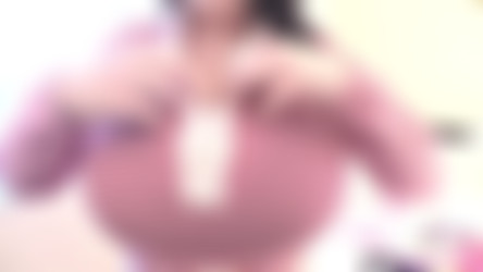 LeanneCrow.com (2012-2017)/Diary Day Wardrobe Fitting 2 (2016.06.17).mp4
