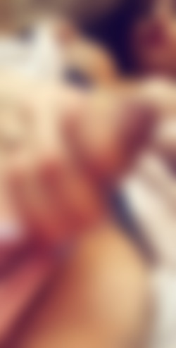 [OnlyFans.com] CandiceTS/Videos/11.02.2019 I love this bathrobe.mp4