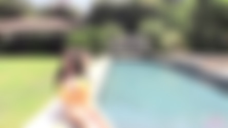 LeanneCrow.com (2012-2017)/Hello Yellow 1 (2016.09.09).mp4