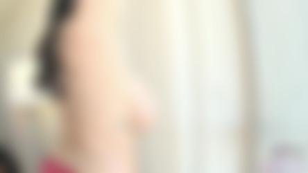 LeanneCrow.com (2012-2017)/Christmas Pinup GoPro 1 (2015.01.23).mov